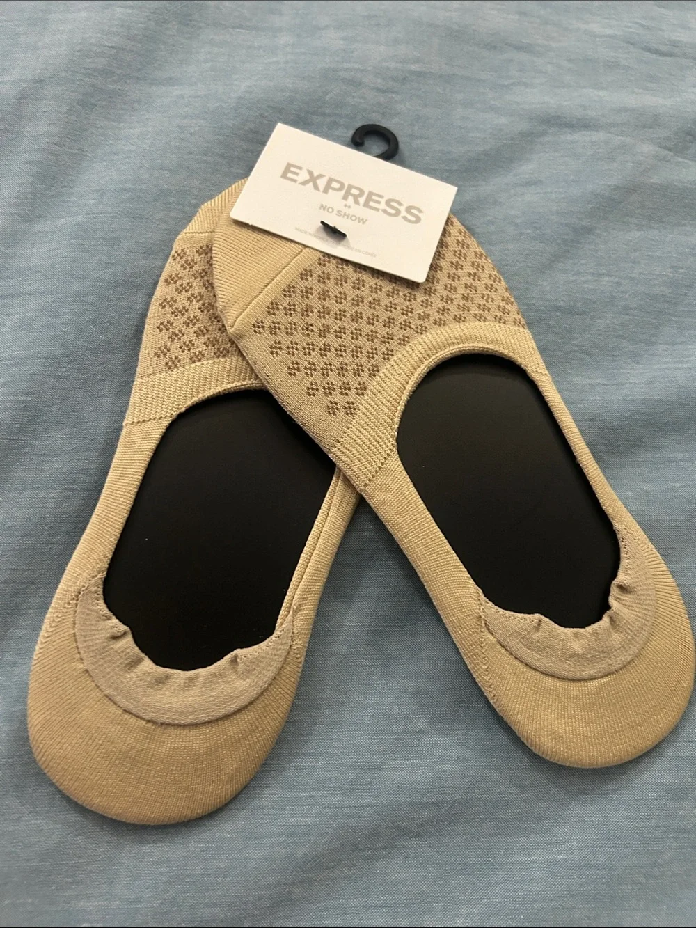 NWT two pair Express No-Show Liner Socks - Beige/Tan